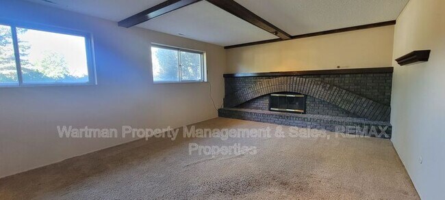 Building Photo - 6853 Duke Dr