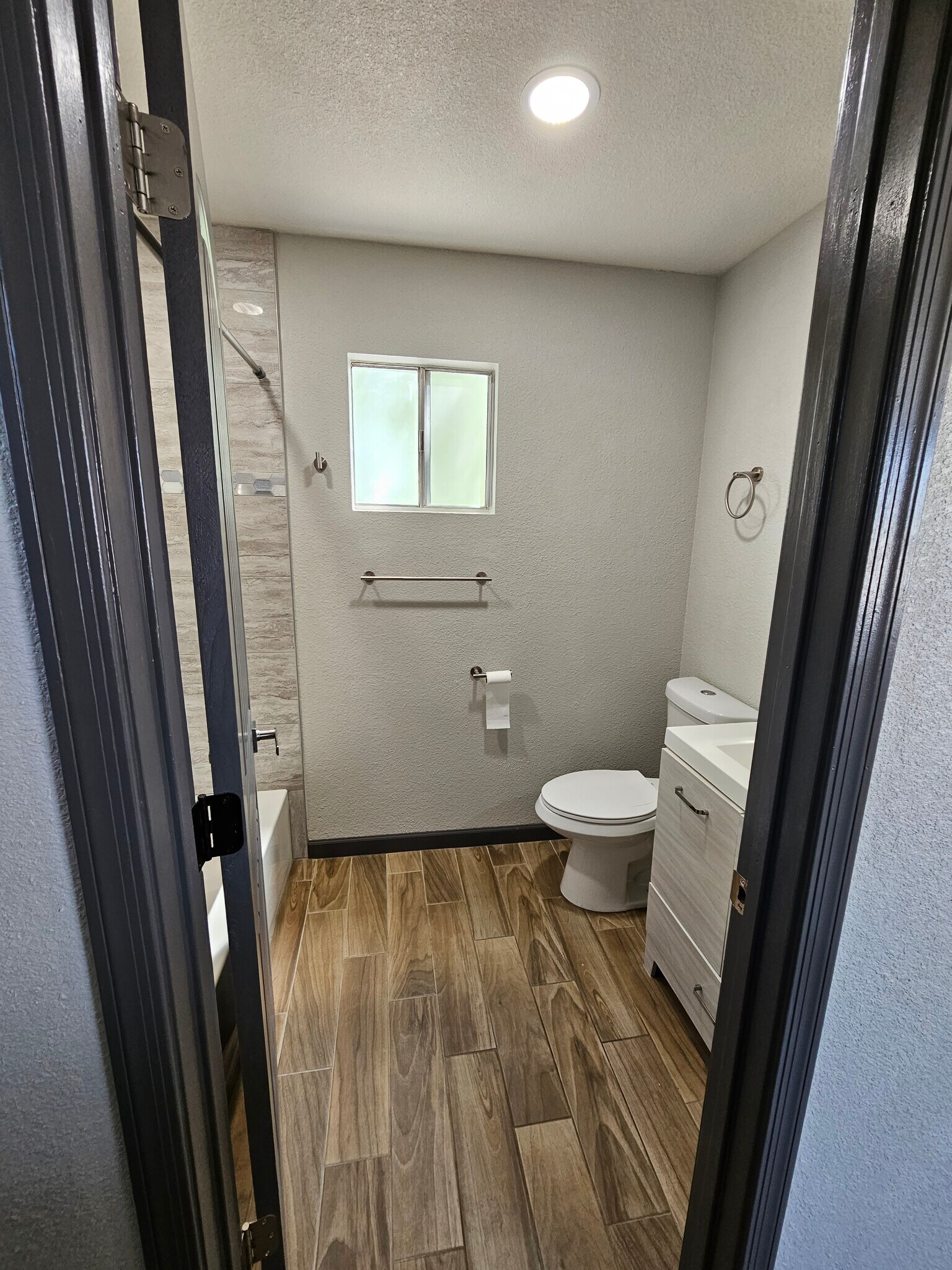 Building Photo - 1766 E Pepper Cir