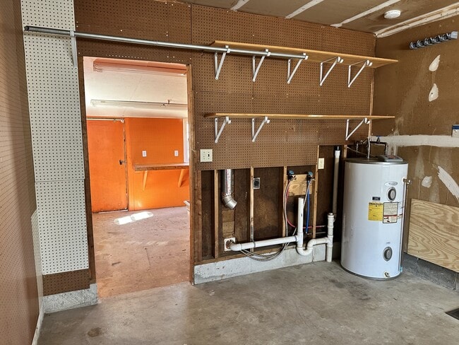 Building Photo - 115 Fieldcrest Dr