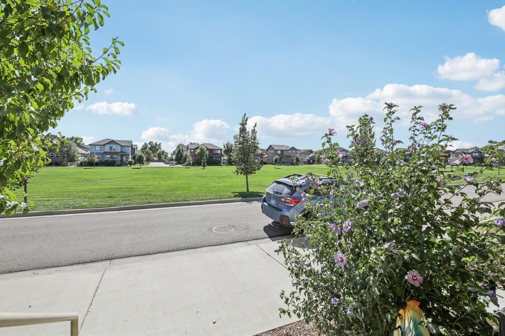 Building Photo - 226 N Parkside Dr