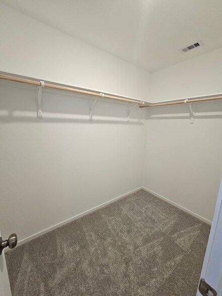Building Photo - 393 Rd 590106