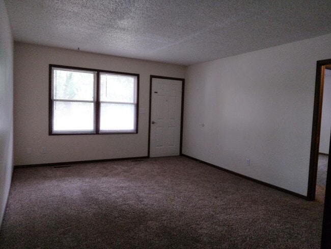 Building Photo - 2306/2308 PVE