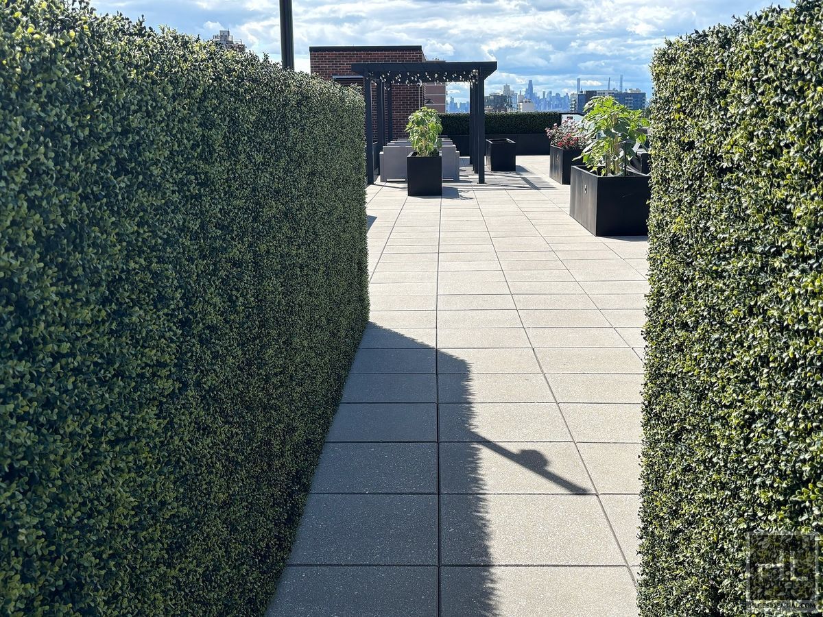 Building Photo - NORTHERN BOULEVARD