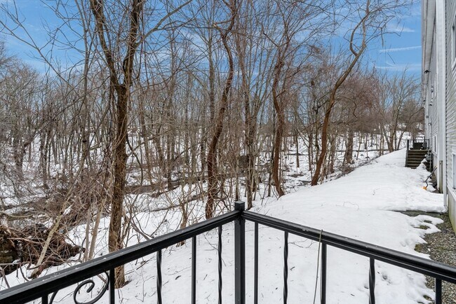 Building Photo - 5455 N Main St