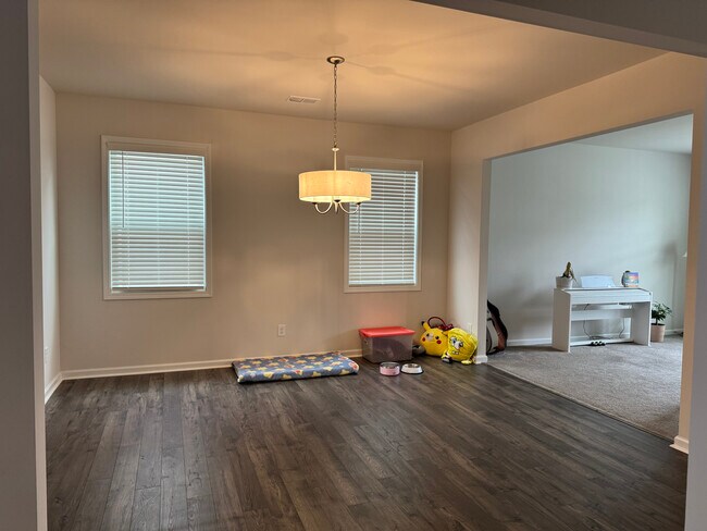 Building Photo - 185 Fls Rdg Ln