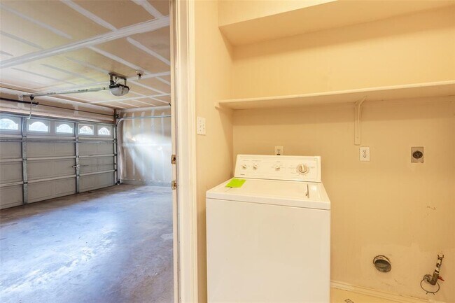 Building Photo - 7700 Portland Trail