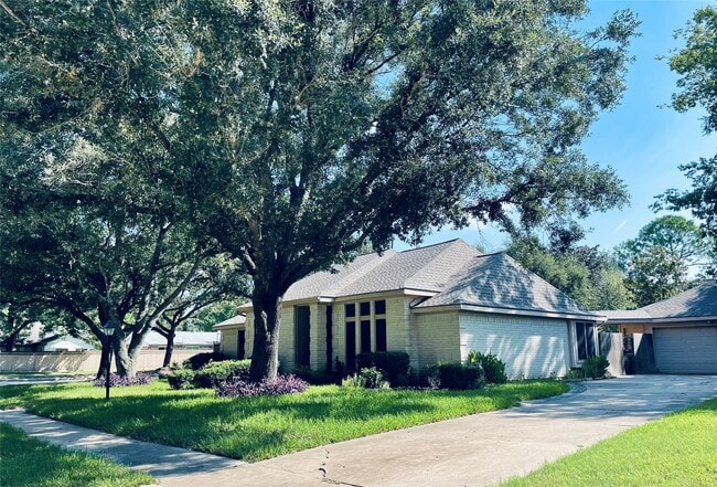 Building Photo - 1020 Sugardale Ct