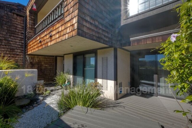 Building Photo - 2239 Del Mar Scenic Pkwy