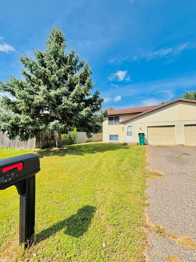 Primary Photo - 6124 73rd Ave N