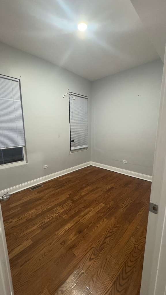 Building Photo - 640 N Laramie Ave
