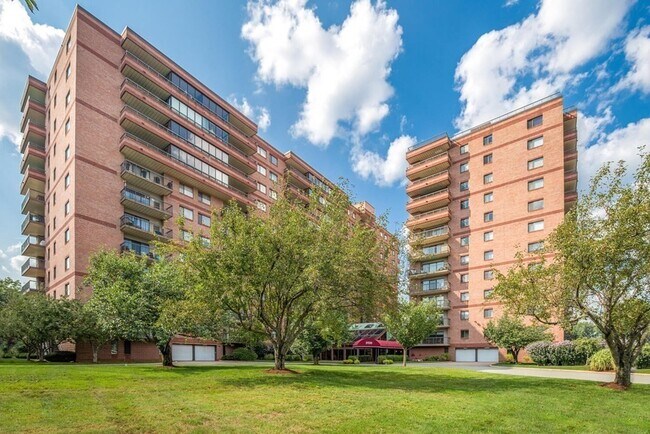 Building Photo - 3920 Mystic Valley Pkwy