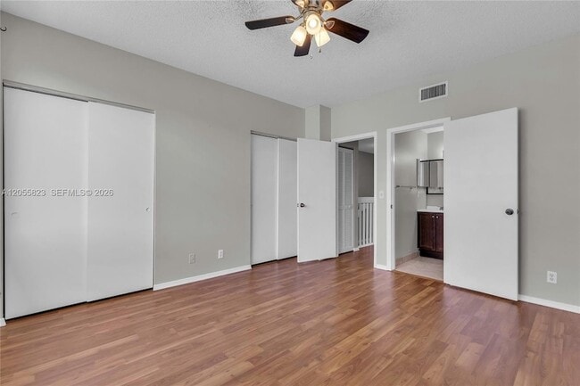 Building Photo - 16640 Hemingway Dr