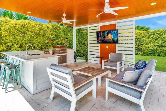 Building Photo - 16550 SW 77th Ct