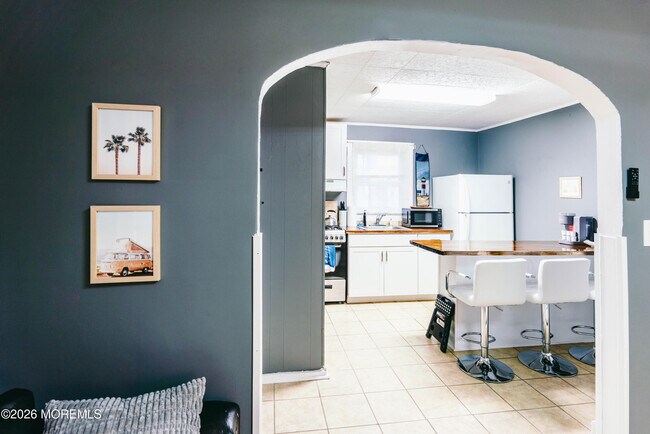 Building Photo - 13 Decatur Ave