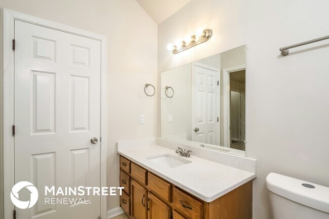 Building Photo - 7073 Gleneagles Dr