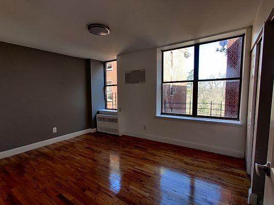 Building Photo - 2 bedroom in BRONX NY 10460