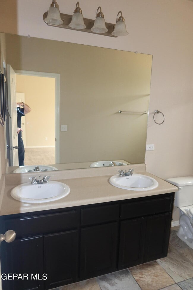 Building Photo - 3278 Azteca Trail