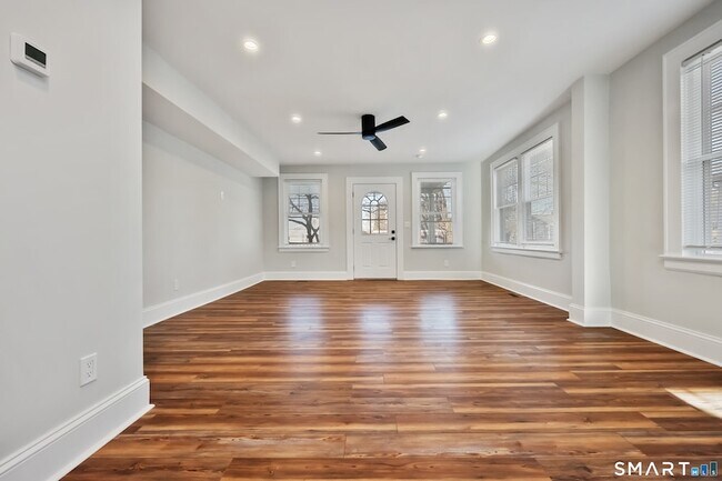 Building Photo - 60 Walter Ave