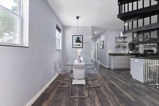 Building Photo - 52 Florida Ave