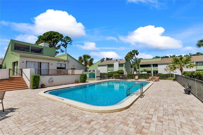 Building Photo - 4114 Pinelake Ln