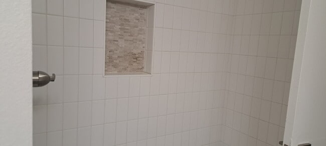 Building Photo - 2806 S Mill Ave