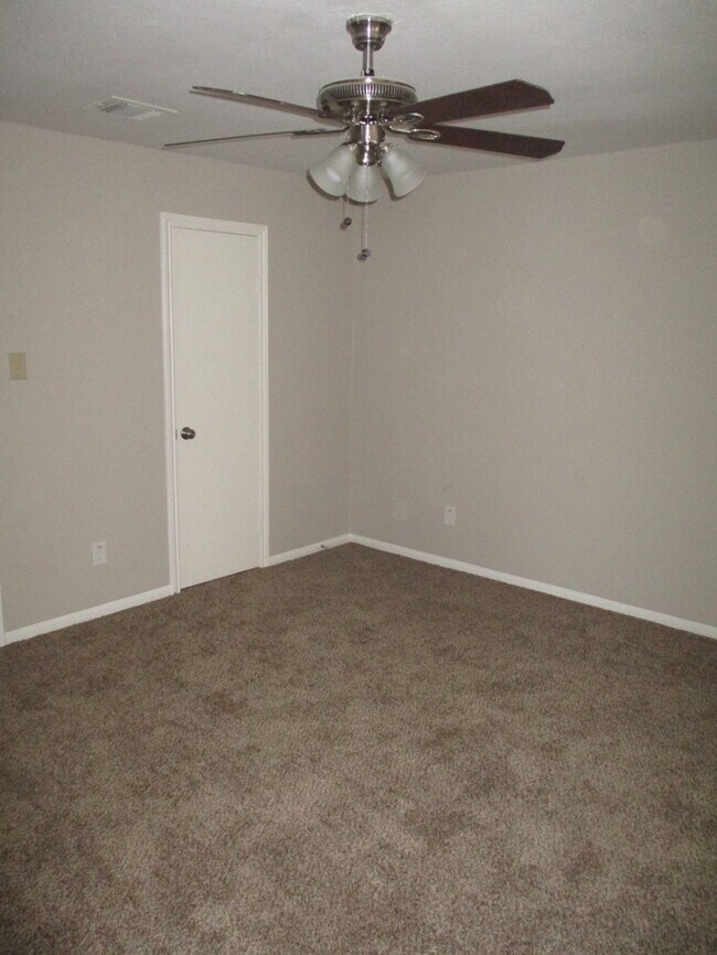 Building Photo - 3423 Abinger Ln