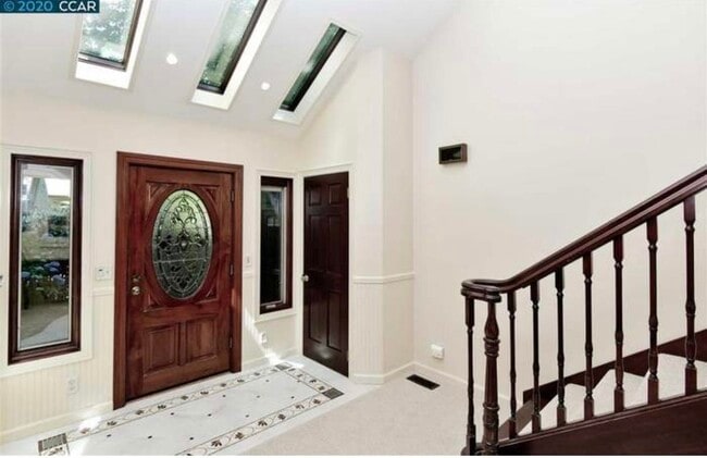 Building Photo - 136 El Centro