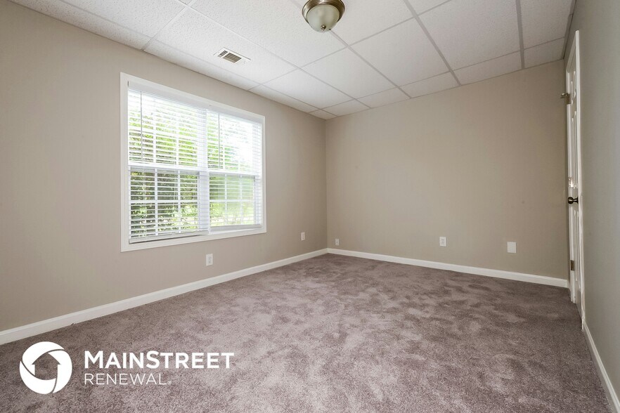 Building Photo - 144 Leguin Forest Dr