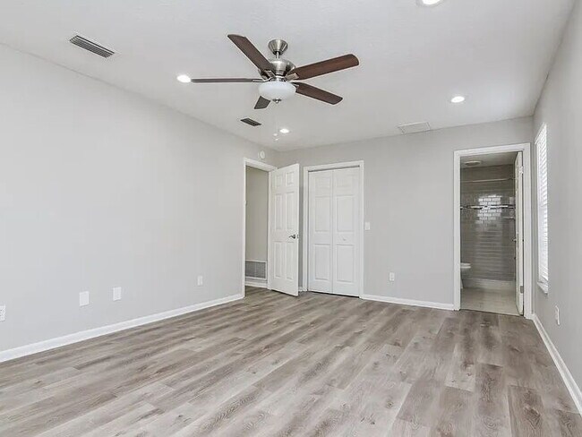 Building Photo - Charming Smart Home | Pet Friendly + Reserve Now Before It’s Gone