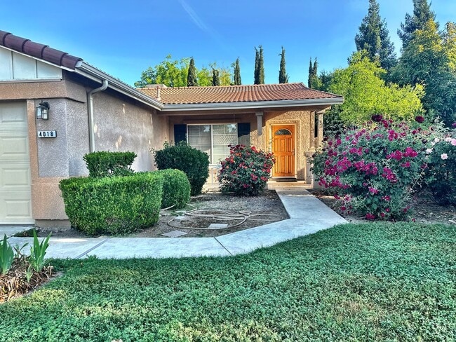 Building Photo - 4018 W Elowin Ct