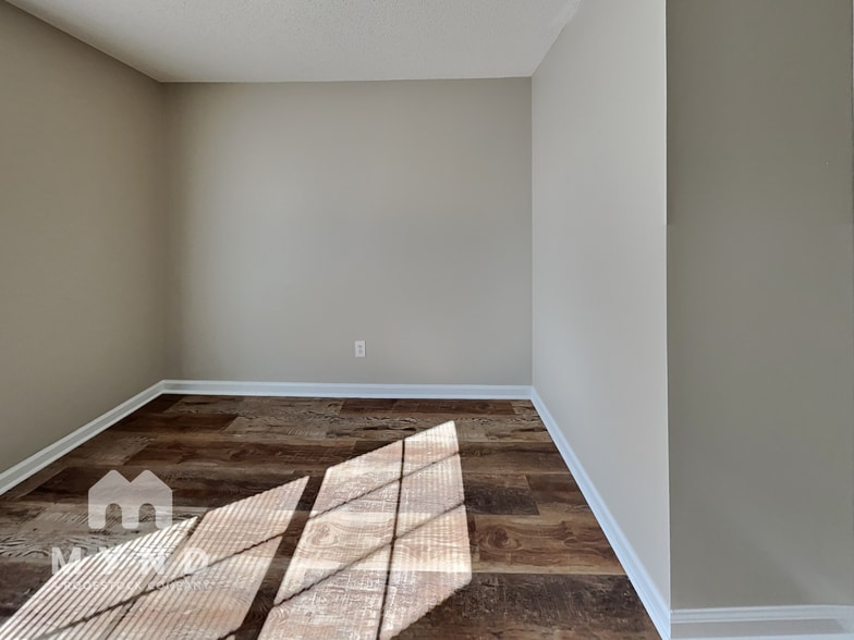 Building Photo - 89 Connie Dr