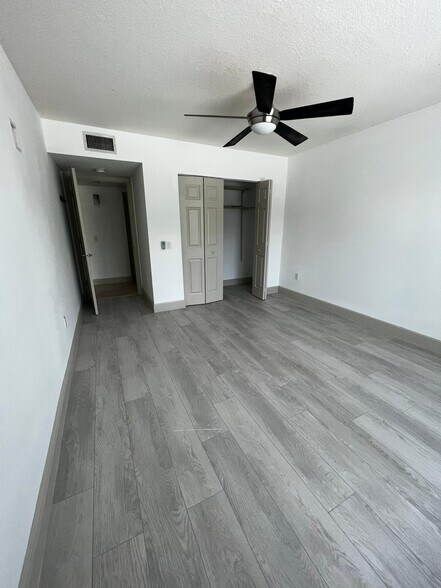 Building Photo - 1011 Villa Ln