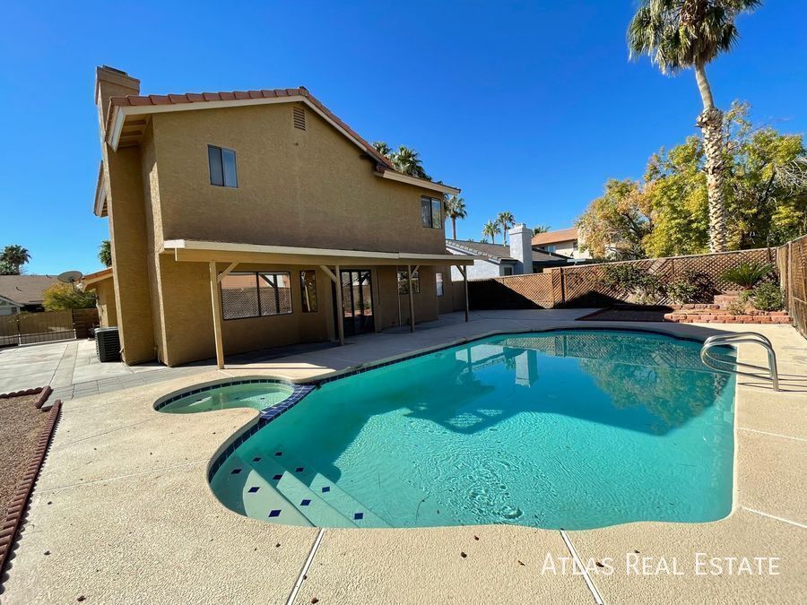 Building Photo - 1836 Navarre Ln