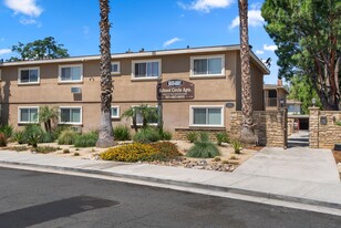 Building Photo - School Circle Apartments - Riverside, CA