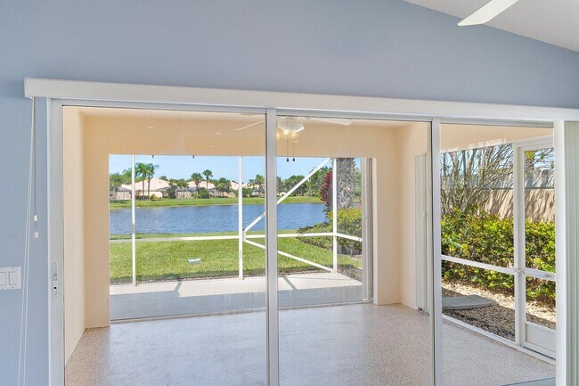 Building Photo - 9083 SE Hawks Nest Ct