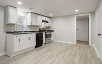 Building Photo - Charming 2 Bedroom Home on a Large Private Lot!