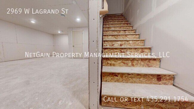 Building Photo - 2969 W LaGrand St