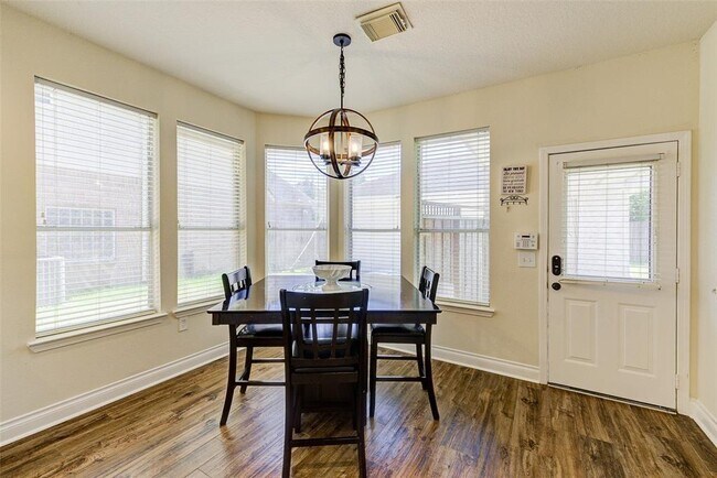 Building Photo - 6234 Presidio Canyon Dr