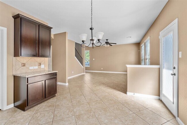 Building Photo - 17716 Linkhill Dr