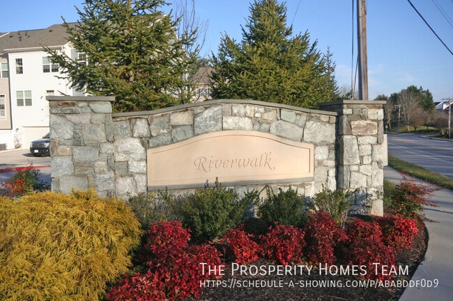 Building Photo - 9384 Rock Ripple Ln