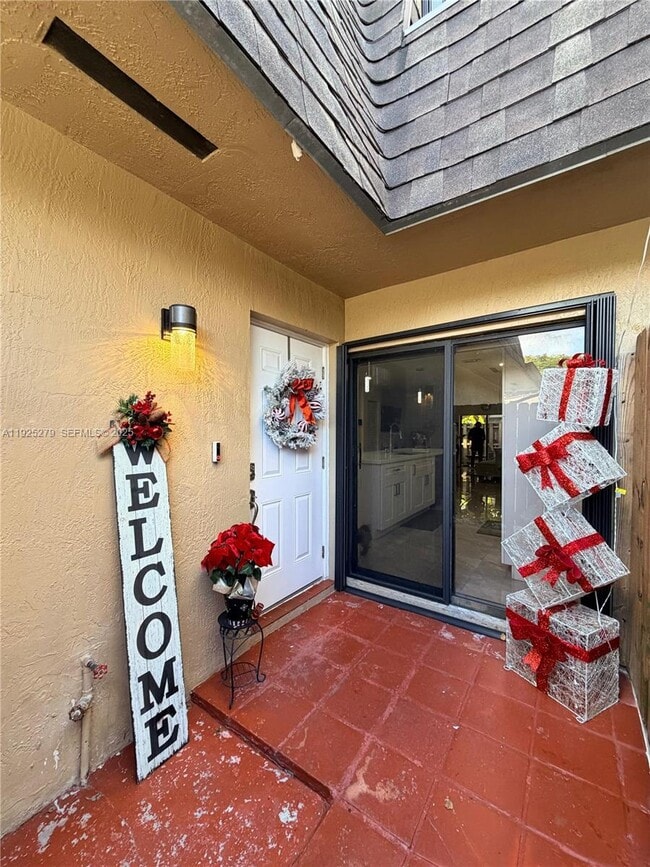 Building Photo - 14261 SW 94th Cir Ln