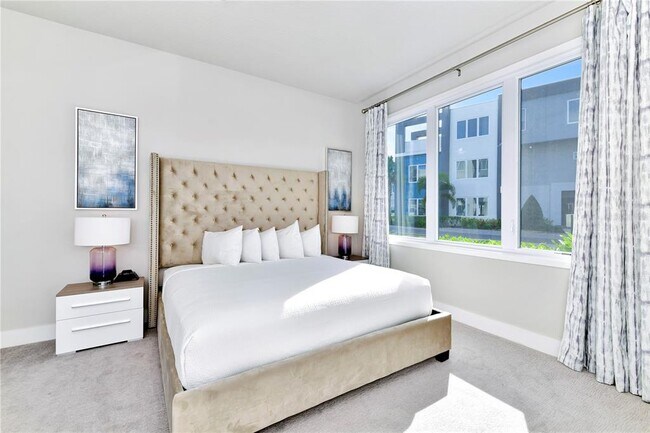 Building Photo - 7740 Sandy Ridge Dr