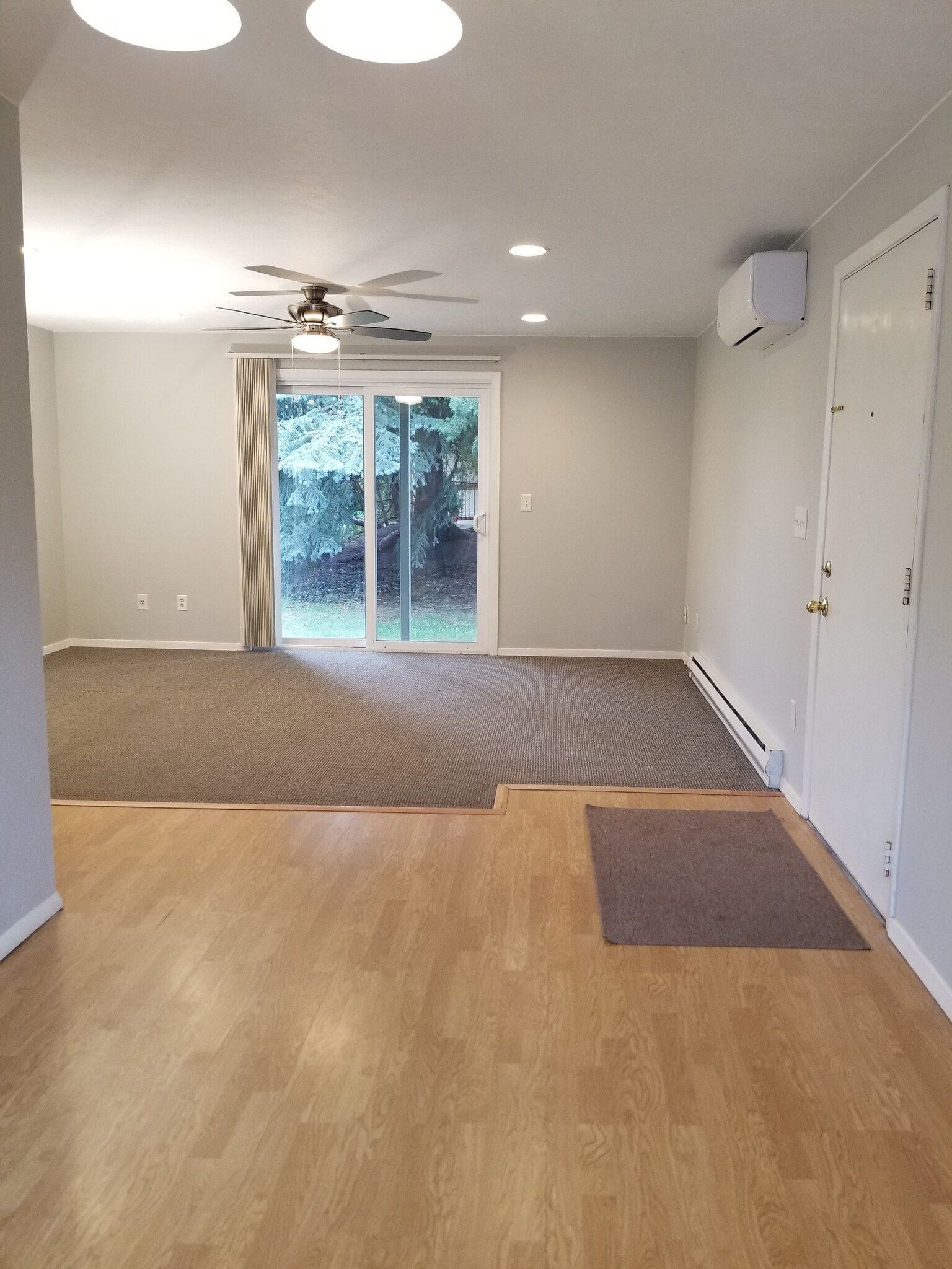 Building Photo - 1030 Davidson Dr