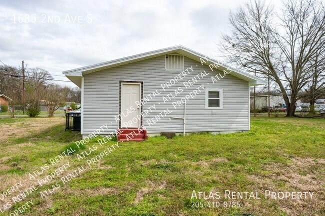 Building Photo - 1685 2nd Ave S