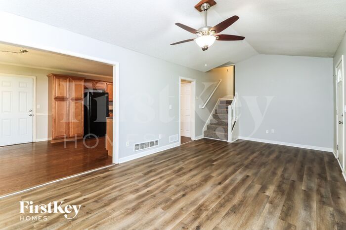 Building Photo - 1055 Coker Cir NW