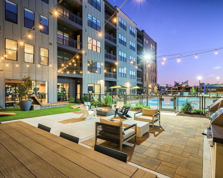 Primary Photo - The Linden