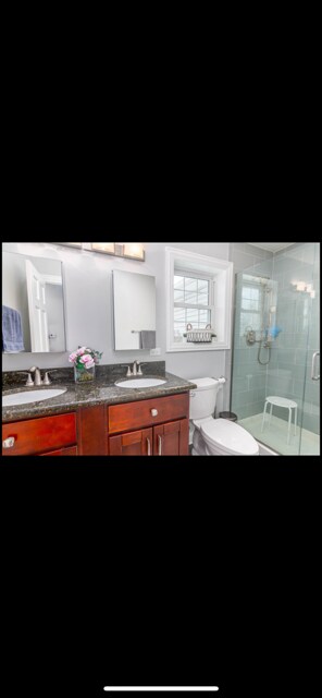 Building Photo - 927 S Charlotte St