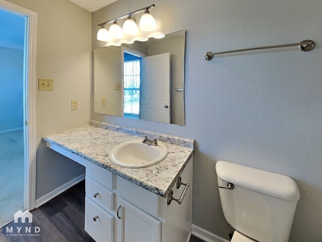 Building Photo - 8351 S Midnight Dr