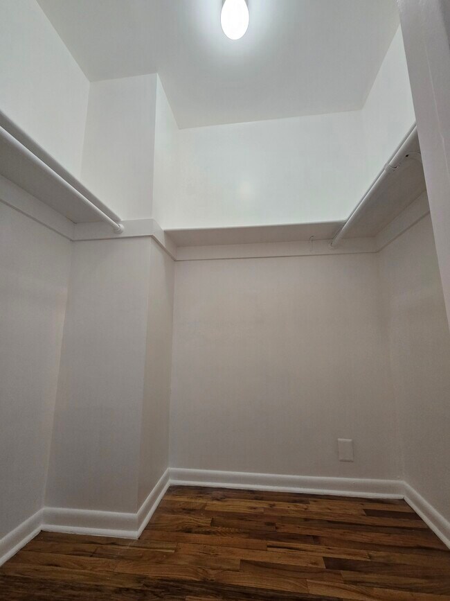 Building Photo - 267 W 121st St