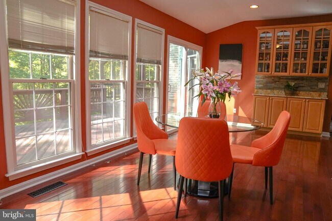 Building Photo - 101 Whistling Wood Ct